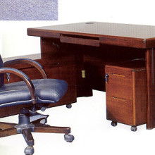 深圳南山東方家具廠 專注辦公家具，廠家直銷座椅